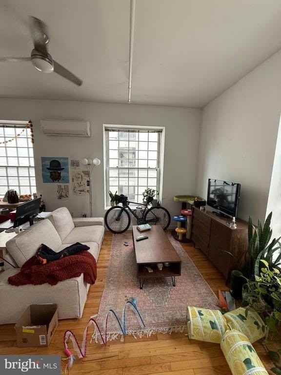 4 Leverington Ave - Photo 2 of 10