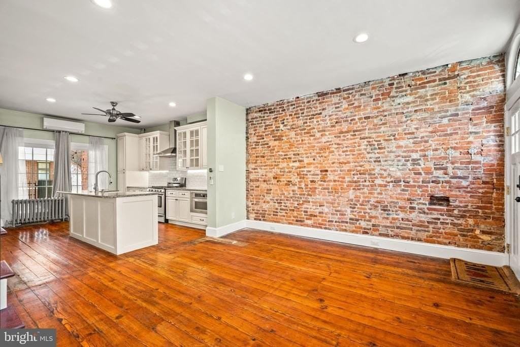 340 Fairmount Ave - Photo 6 of 33