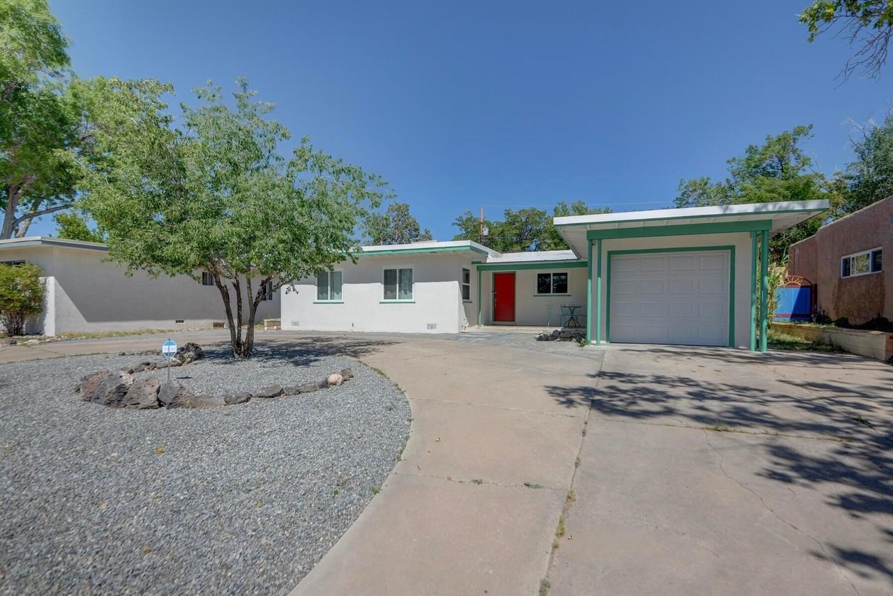 324 Chula Vista Pl Ne - Photo 2 of 40