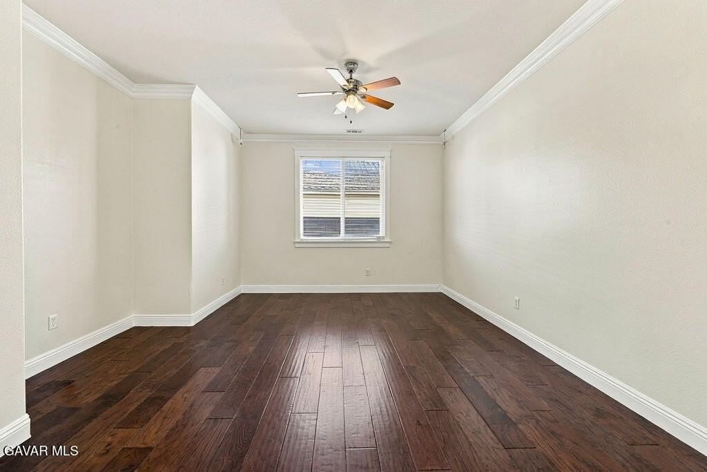 3945 Derby Cir - Photo 7 of 50