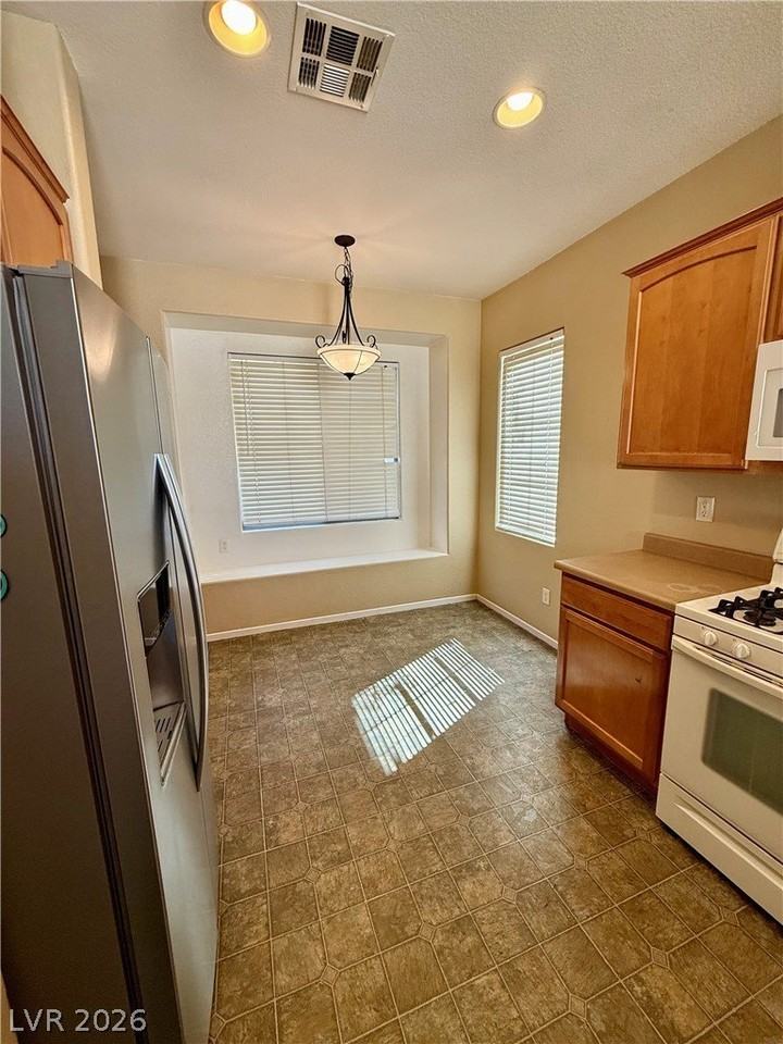 6321 Orions Tool St - Photo 7 of 34