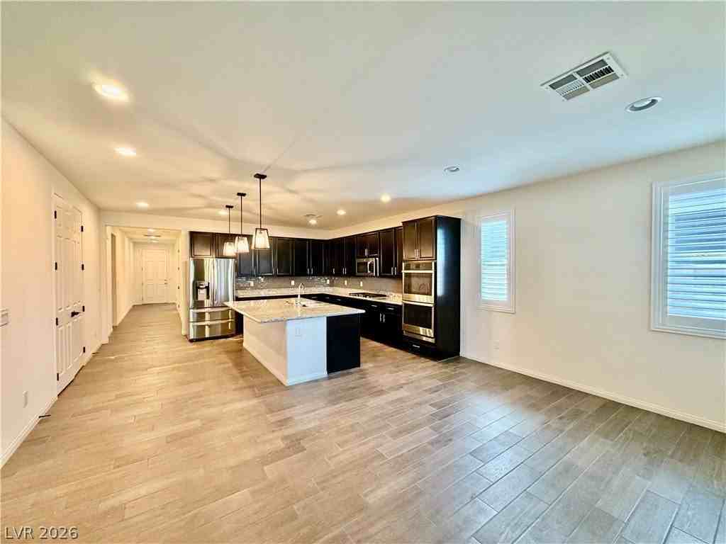 1602 Morning Bell Ave - Photo 5 of 23