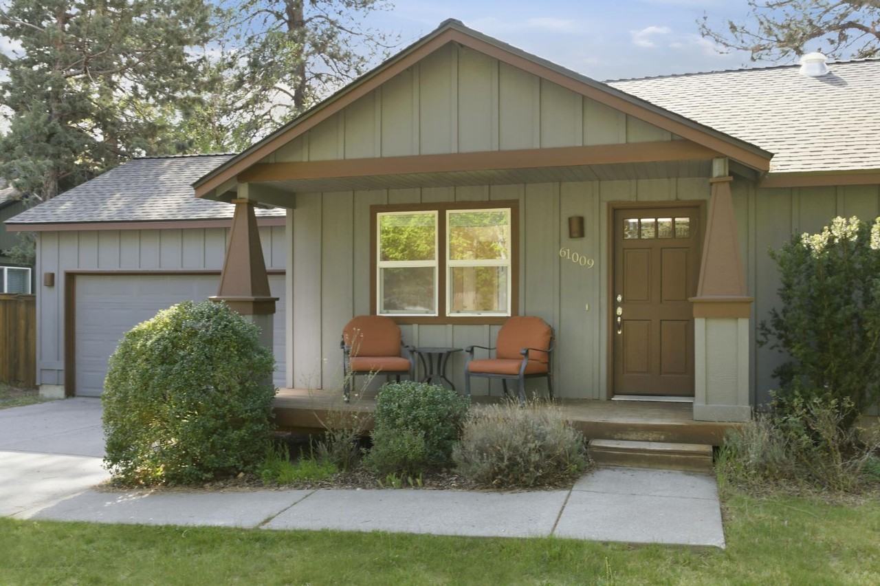61009 Lodgepole Dr - Photo 3 of 11