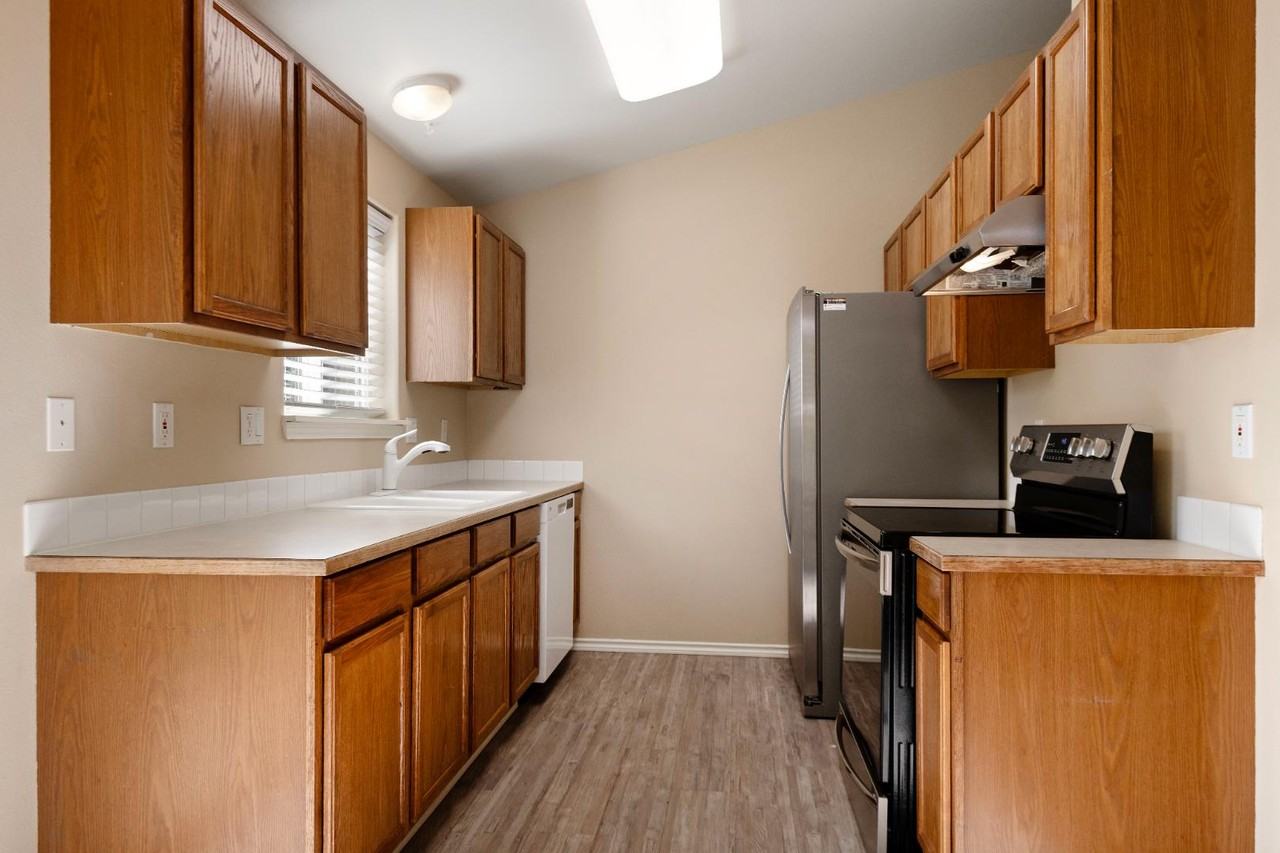 61009 Lodgepole Dr - Photo 5 of 11