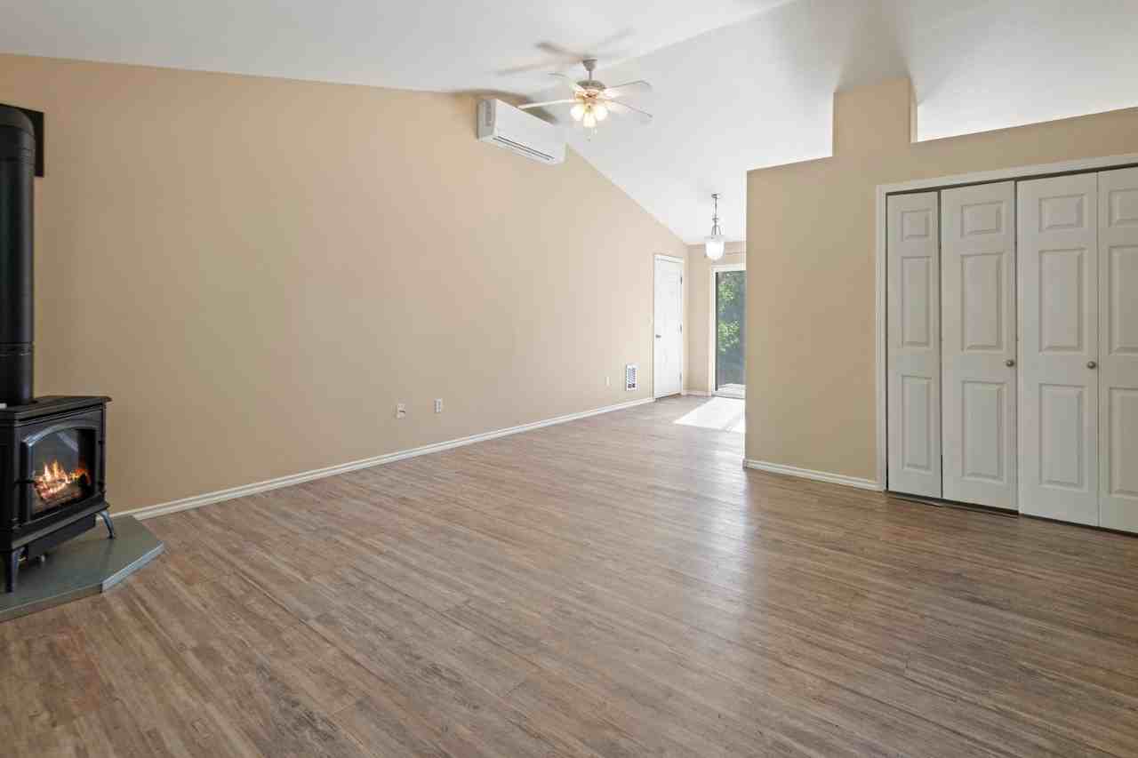 61009 Lodgepole Dr - Photo 7 of 11