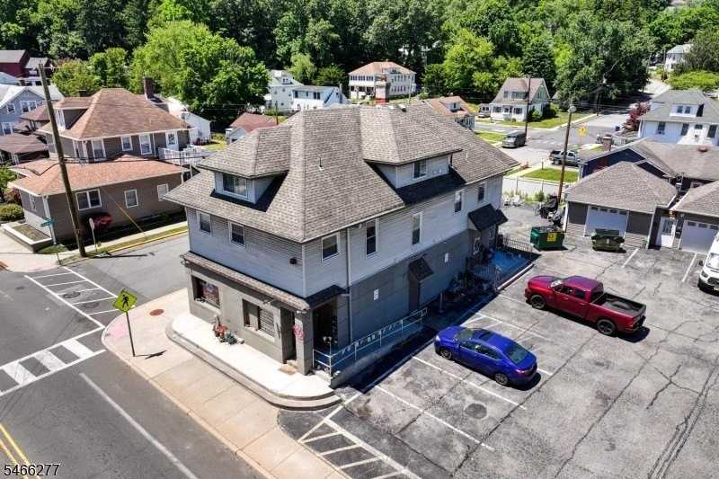 152 Hamburg Tpke - Photo 2 of 6