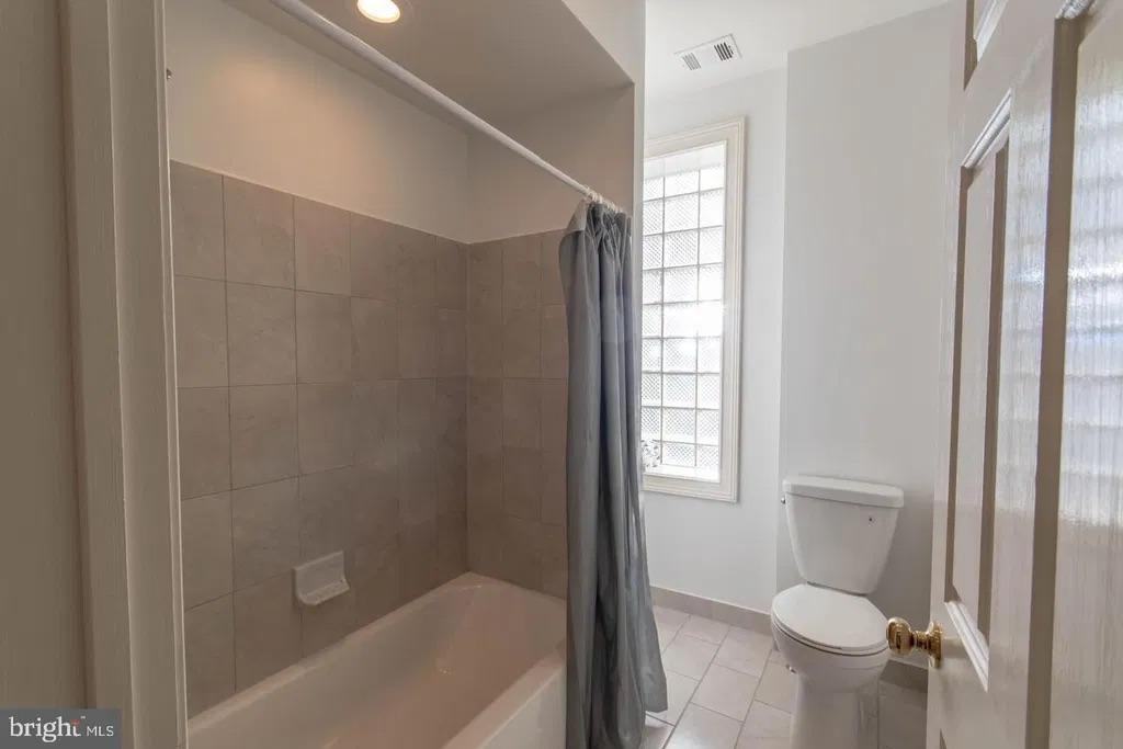 1101 N 3rd St - Photo 7 of 11