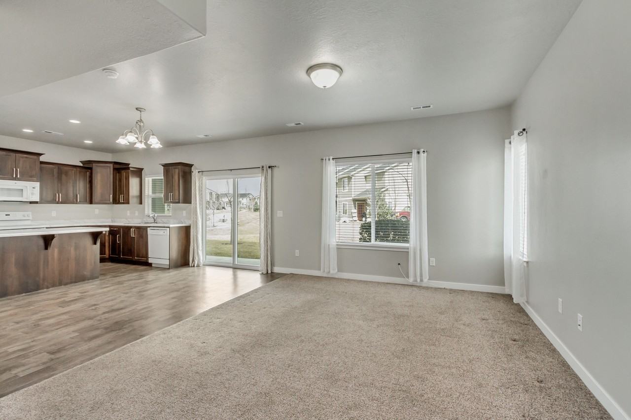 11891 S Rushmore Park Ln - Photo 5 of 36