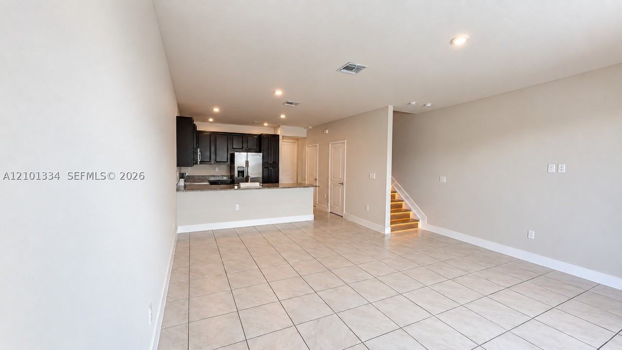 10907 Sw 233rd St - Photo 7 of 24