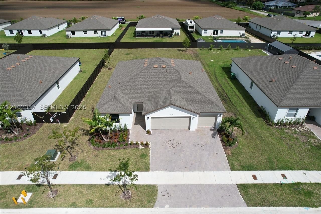 17435 Sw 285th St - Photo 2 of 28