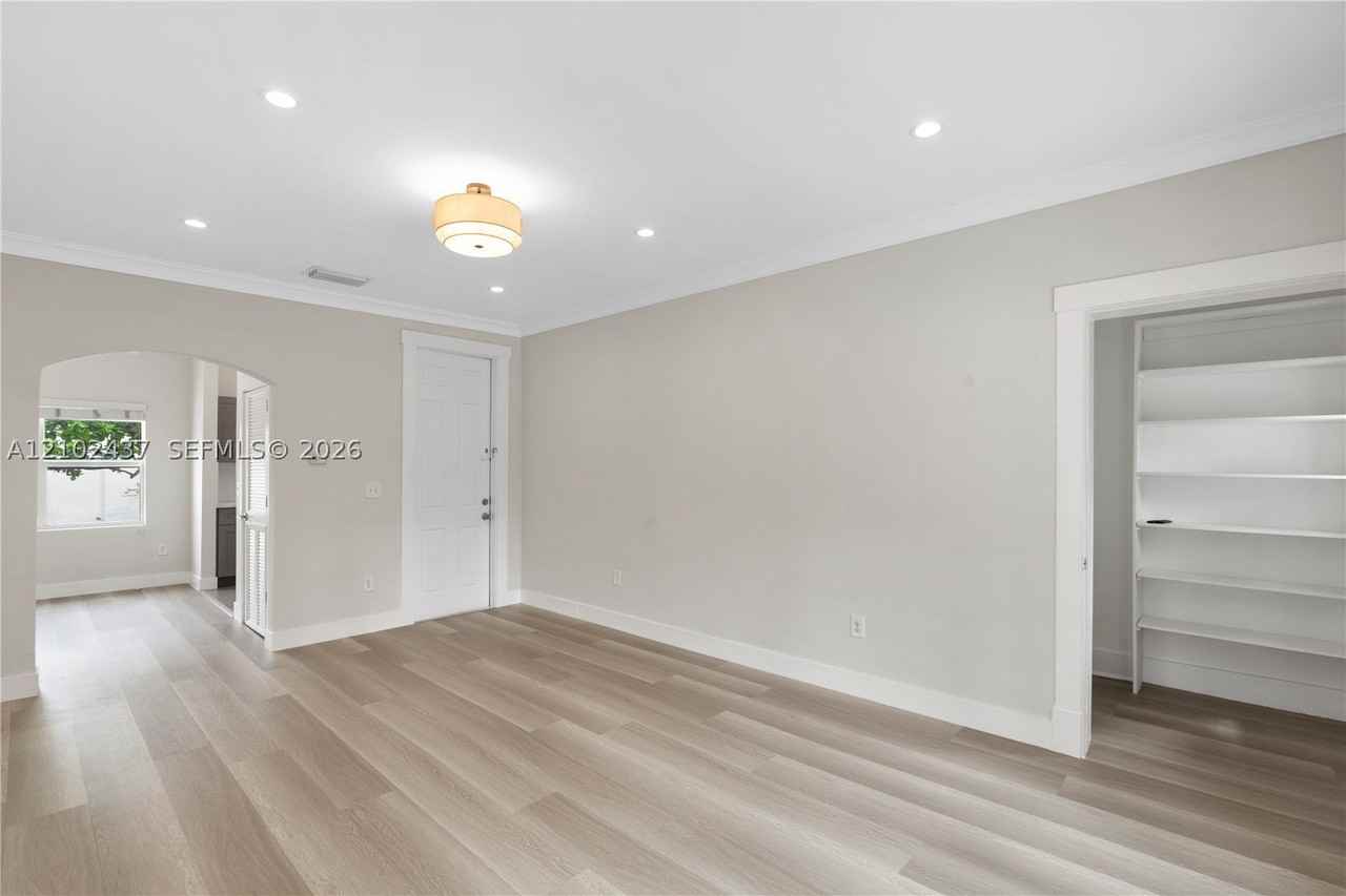 2431 Biscayne Blvd #1 - Photo 3 of 29