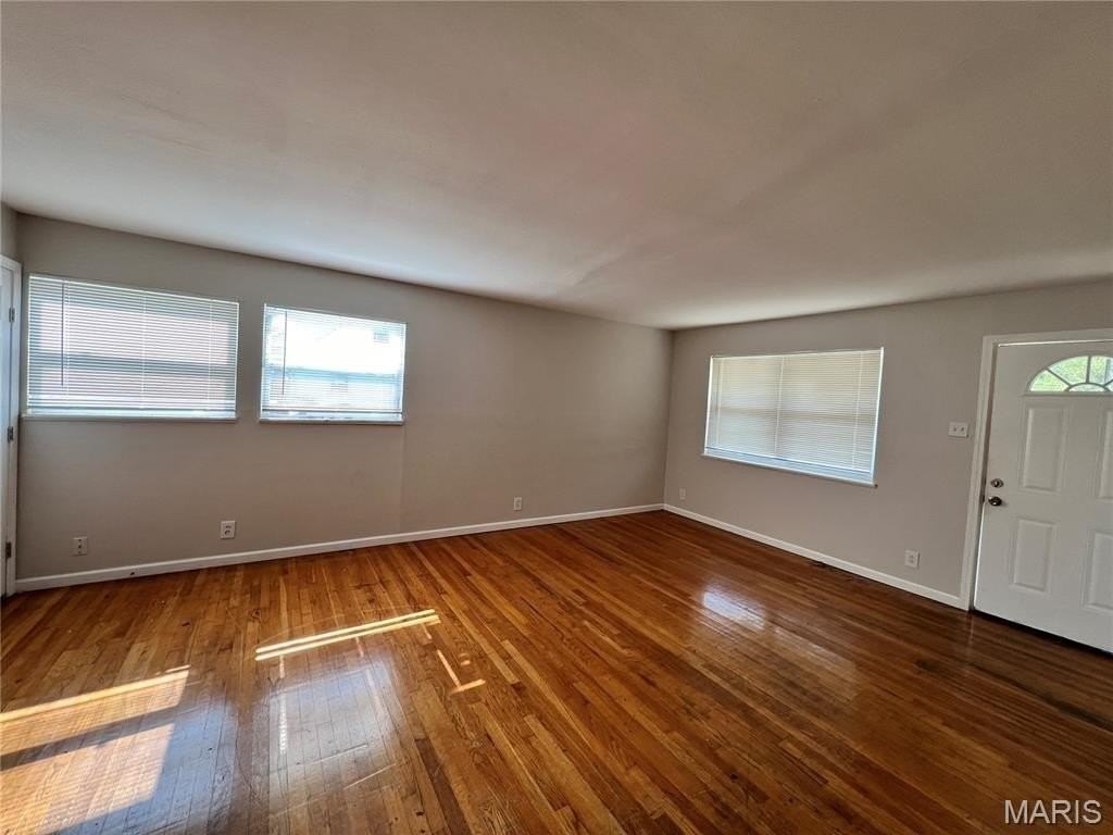 1201 June Ave - Photo 2 of 11