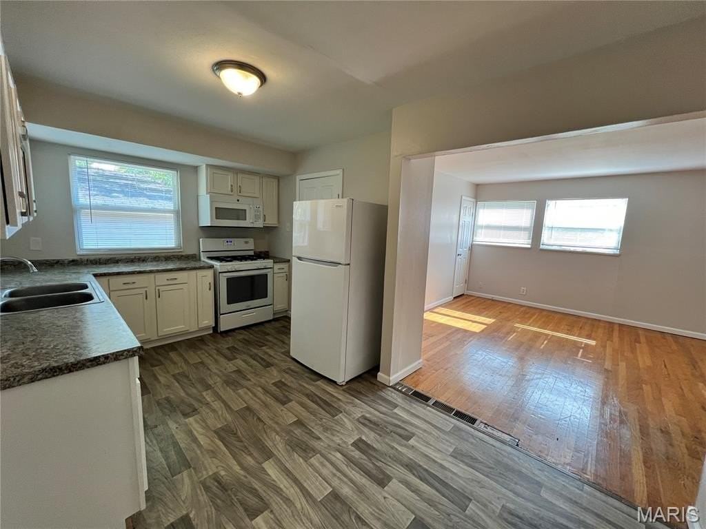 1201 June Ave - Photo 5 of 11