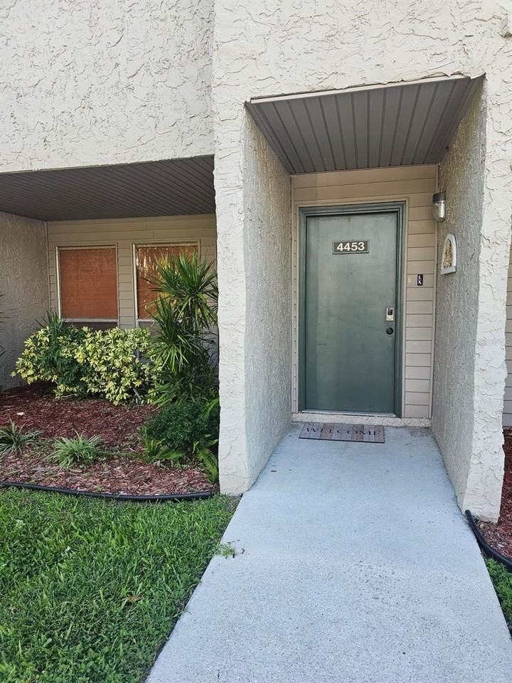 4453 Rayfield Dr - Photo 2 of 20