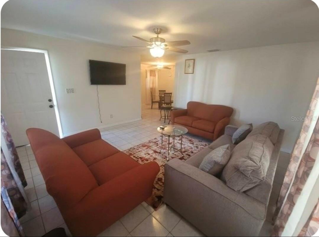 3513 E 27th Ave - Photo 3 of 11