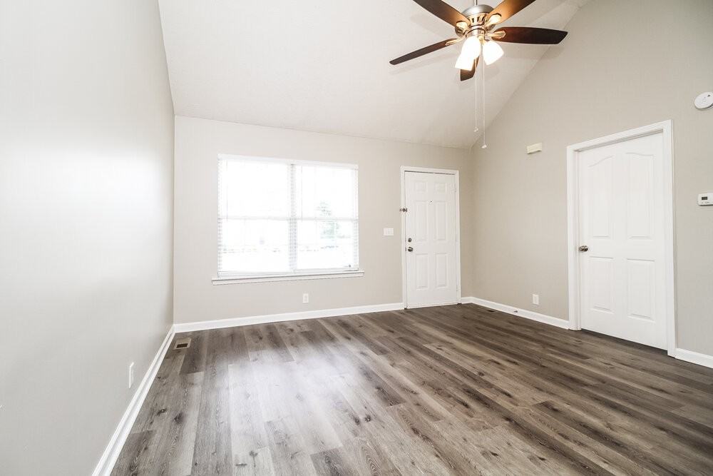 3454 Hardwood Dr - Photo 4 of 16