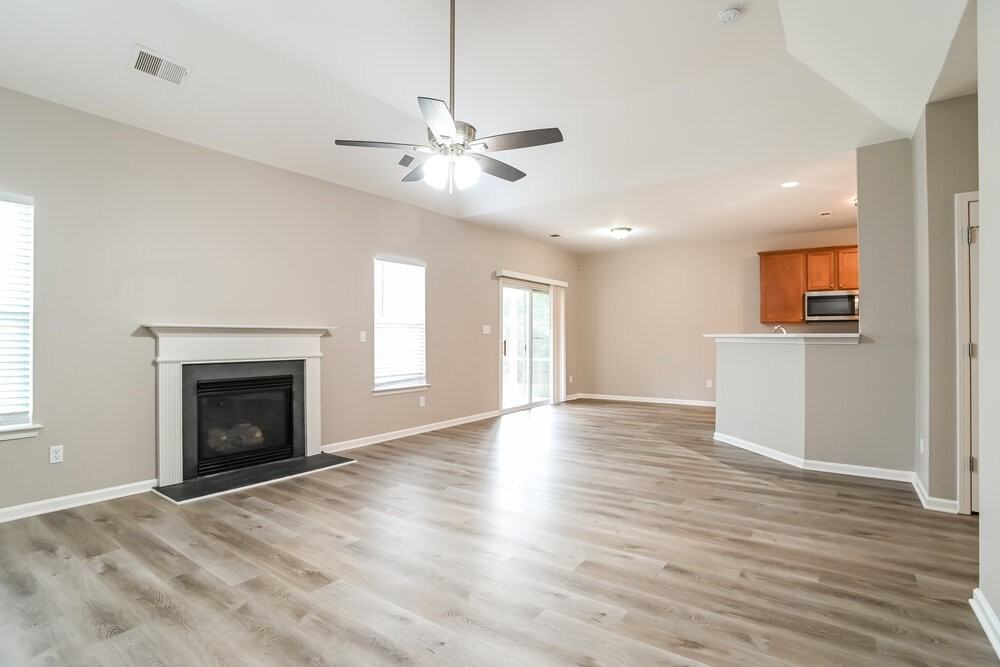 6004 Pine Cone Ln - Photo 5 of 17