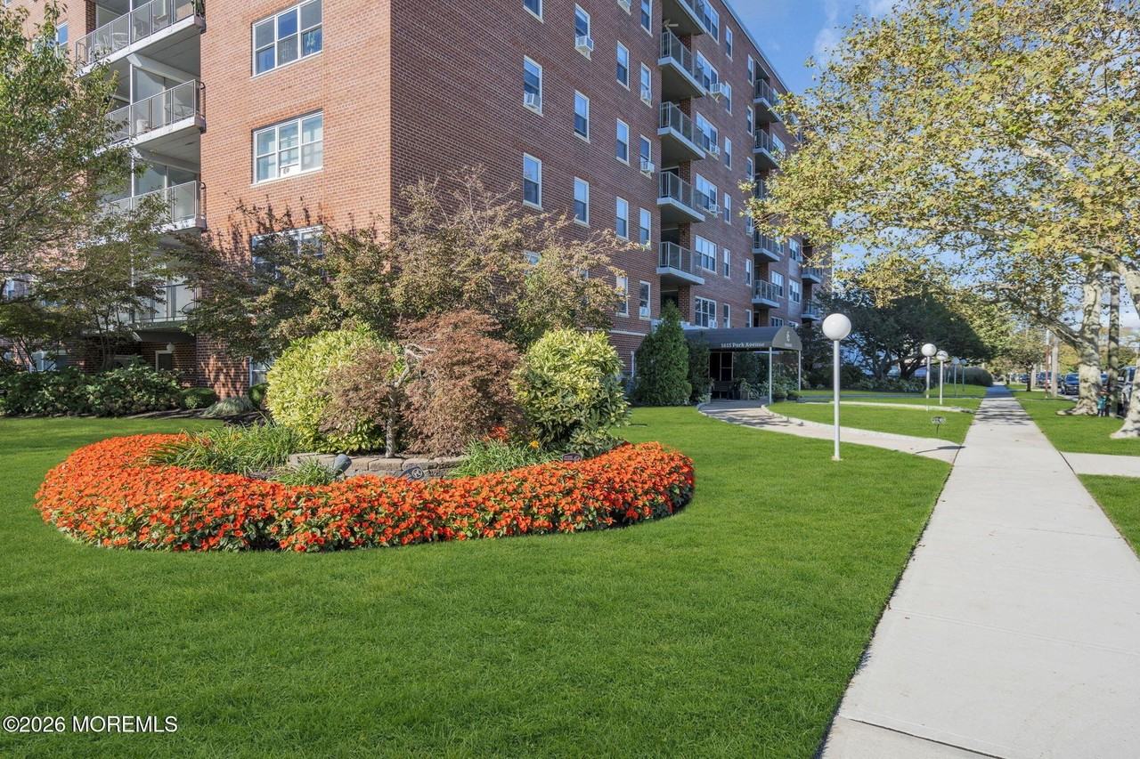 1615 Park Ave #5B - Photo 3 of 21