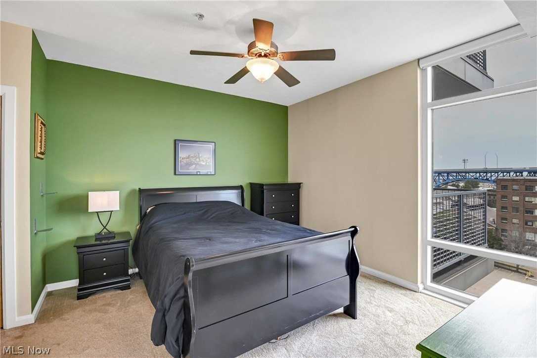 1237 Washington Ave #1008 - Photo 4 of 35