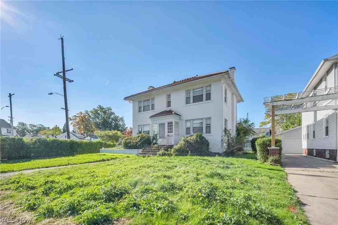 17938 Rosecliff Rd - Photo 2 of 48