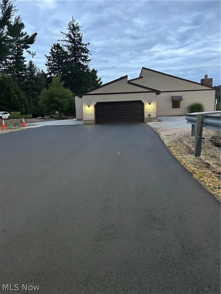 1177 Portage Trl - Photo 3 of 32