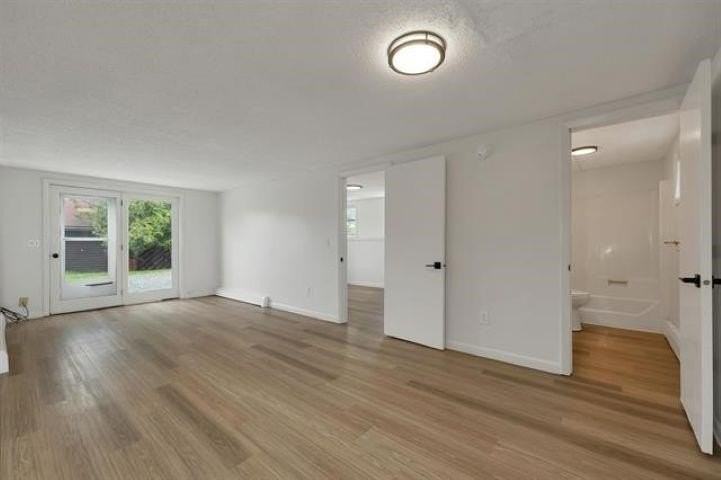 9 Elm St #B - Photo 2 of 7