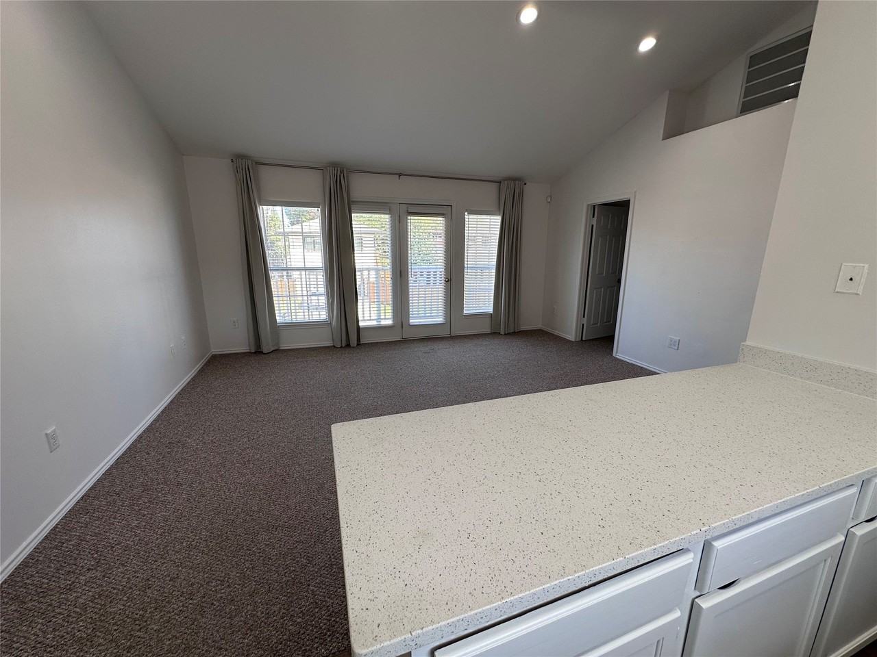 5355 Richard Ave - Photo 3 of 13