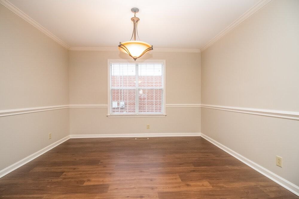 6333 Paddington Way - Photo 4 of 16
