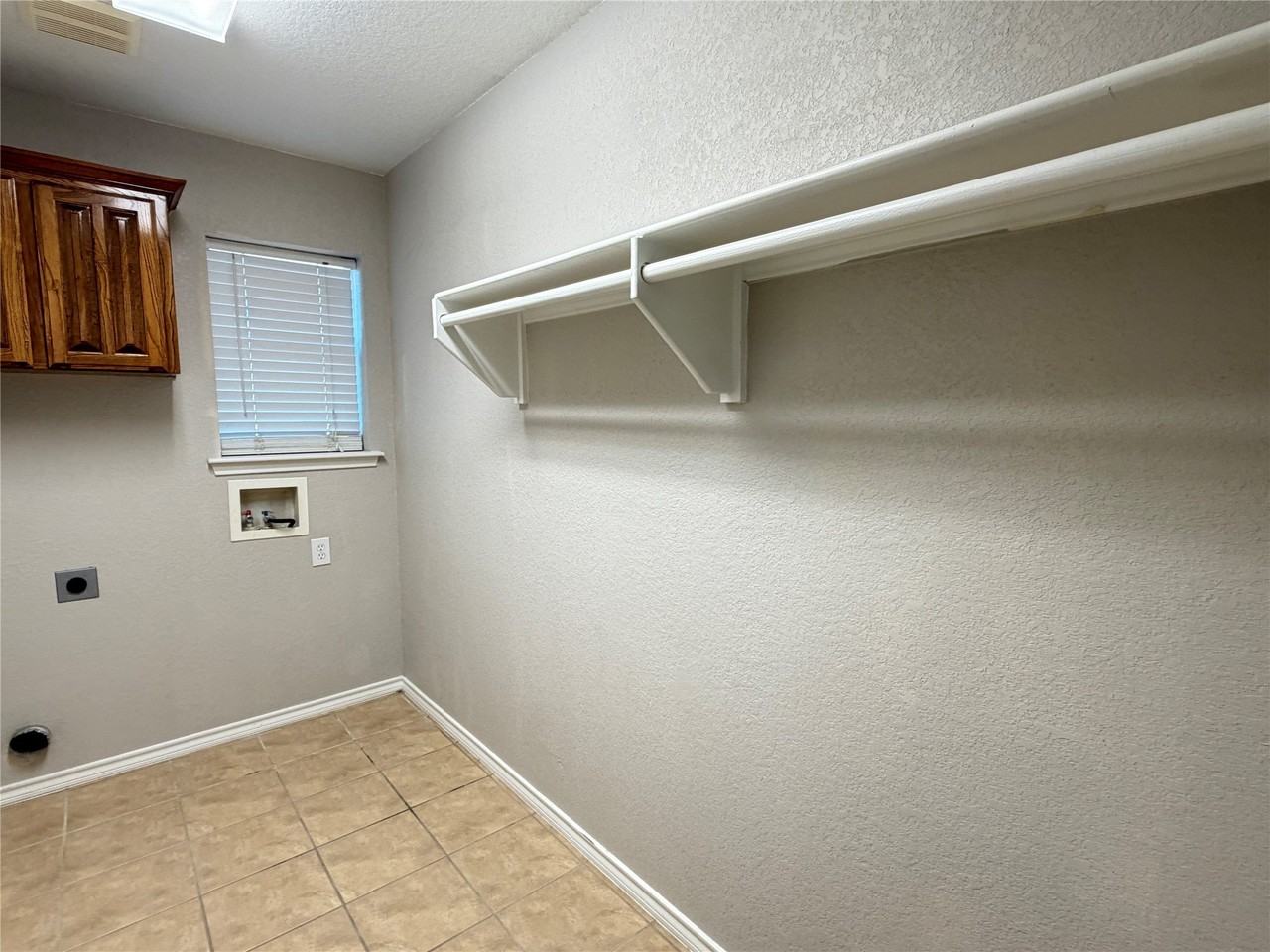 5932 Highcrest Dr - Photo 6 of 16