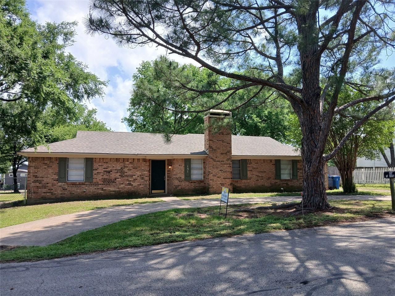 151 Cottonwood Trl - Photo 2 of 20