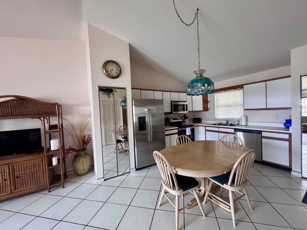 304 Villaway - Photo 6 of 23