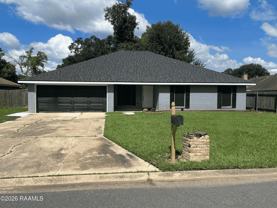 102 Briarwood Dr - Photo 1 of 1