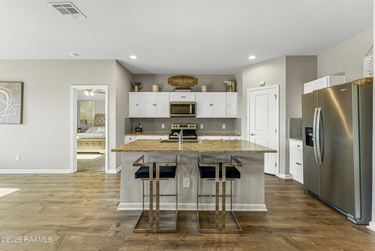 4056 Starling Pl - Photo 6 of 31