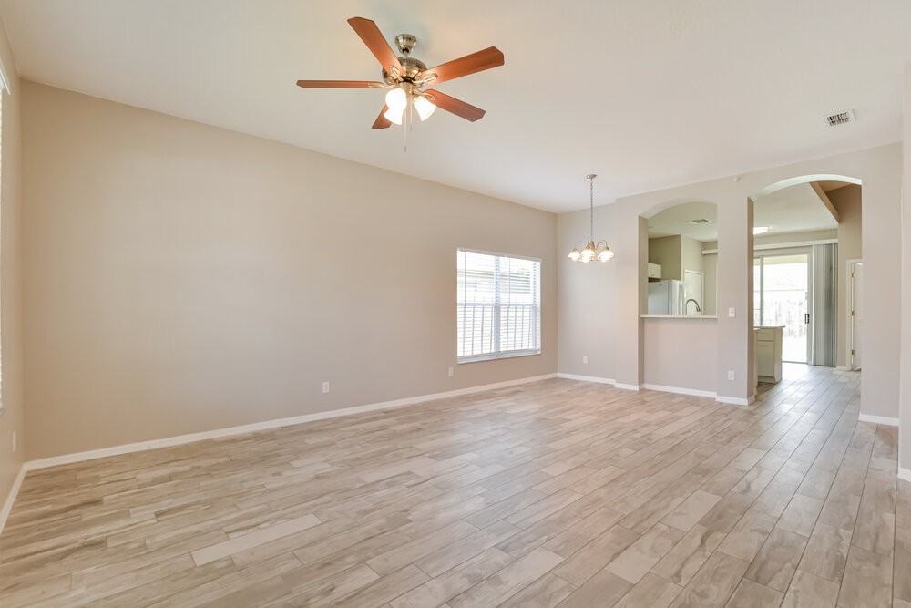 10512 Petaloma Dr - Photo 3 of 16