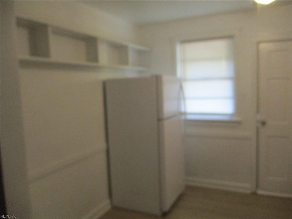 2253 Reuben St #B - Photo 3 of 12