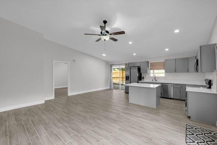 13699 Lavender Ln - Photo 4 of 13