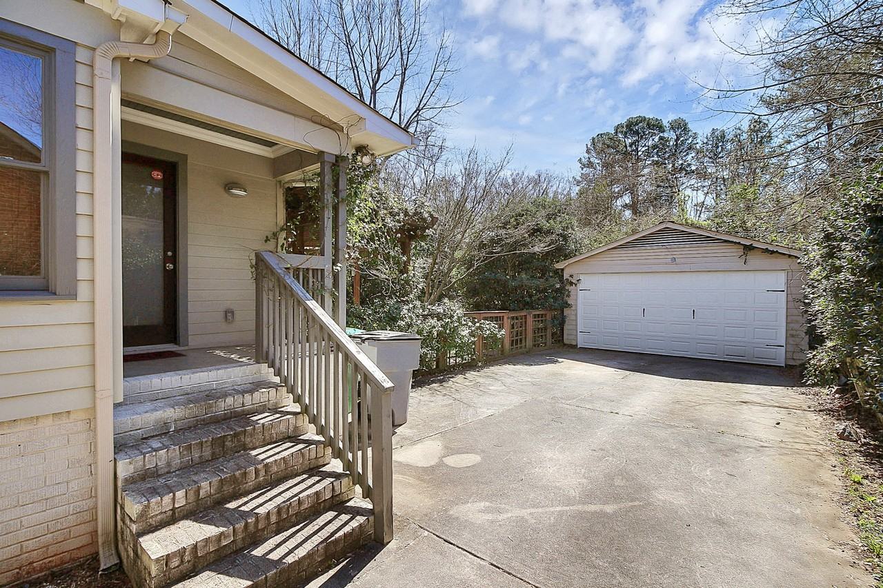 1326 Pinecrest Ave #1 - Photo 4 of 50