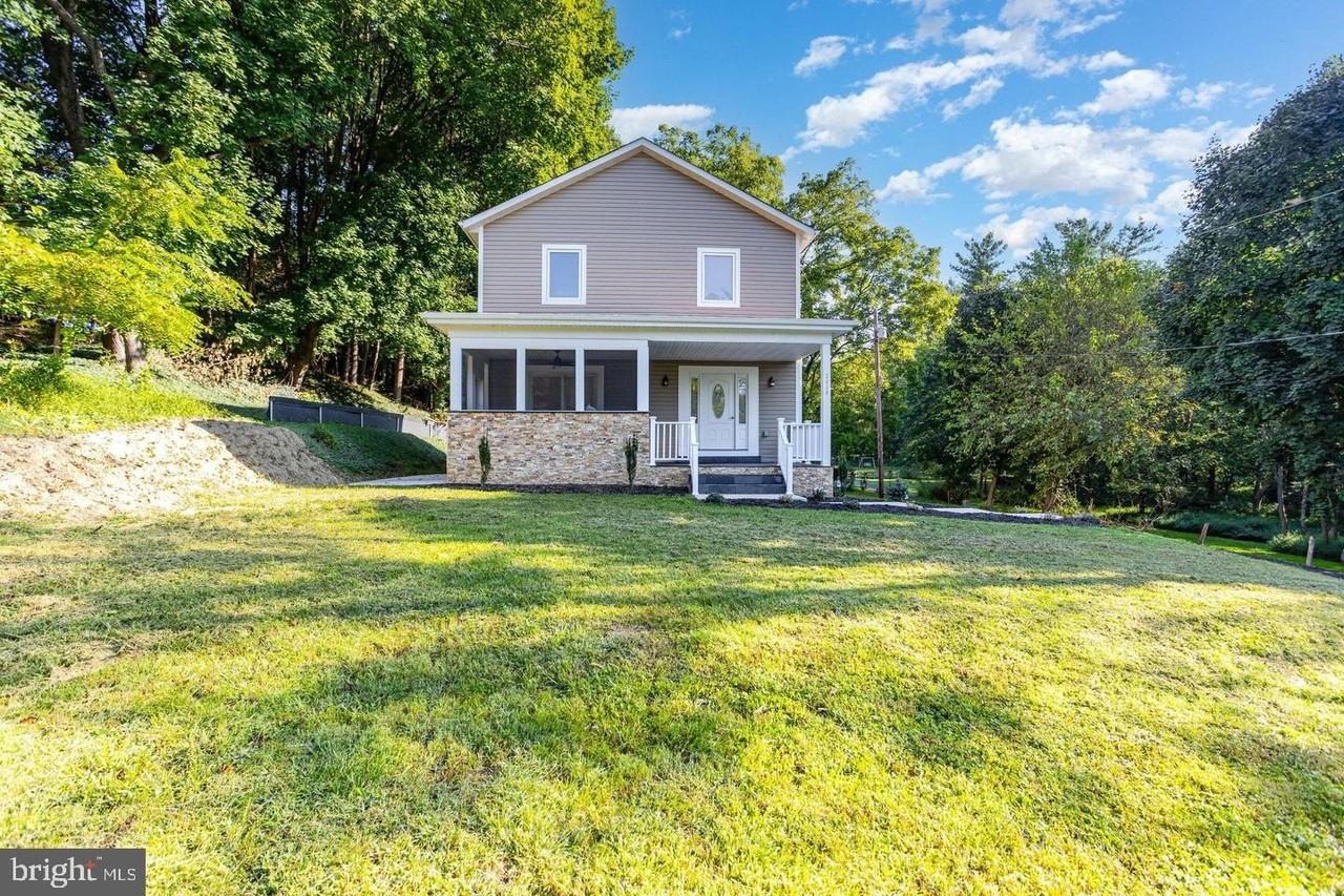 2430 Harris Mill Rd - Photo 2 of 50