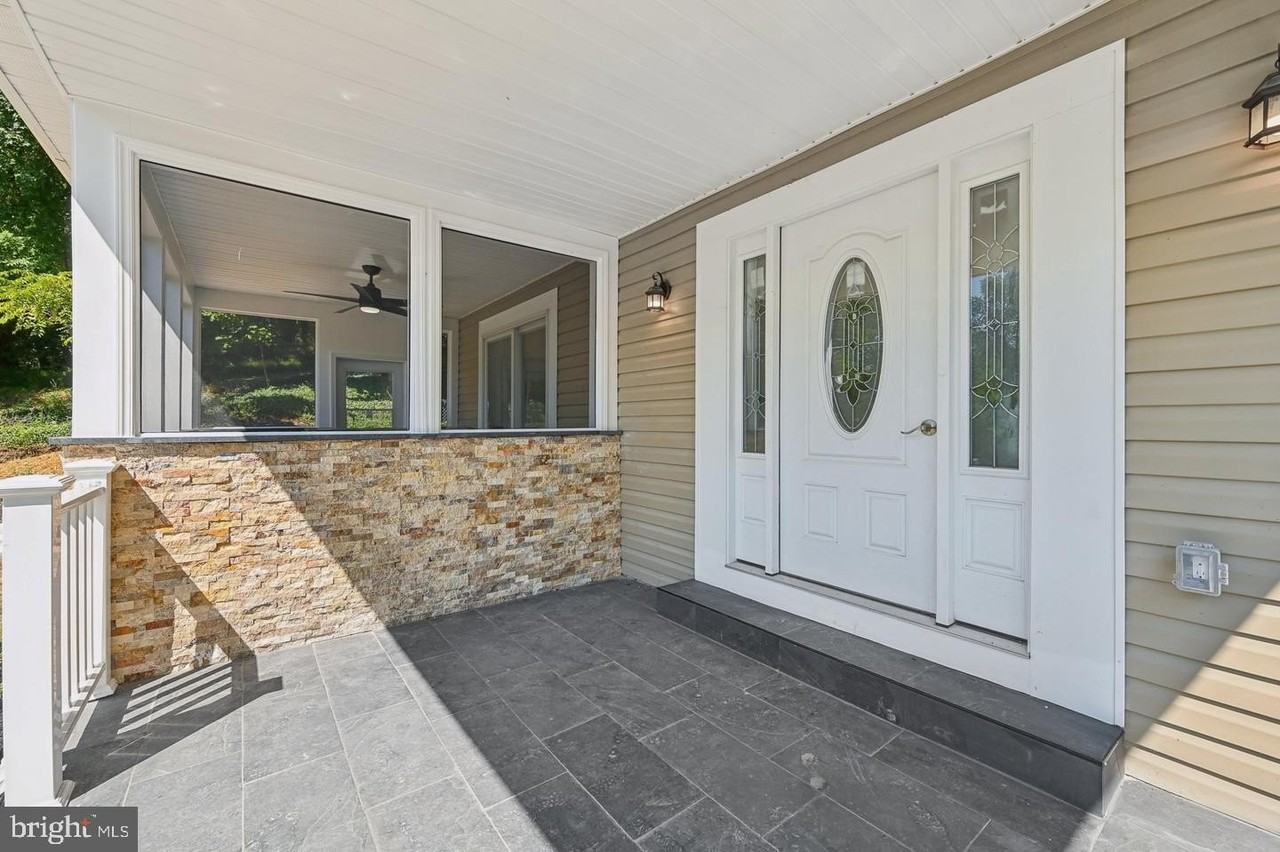2430 Harris Mill Rd - Photo 3 of 50