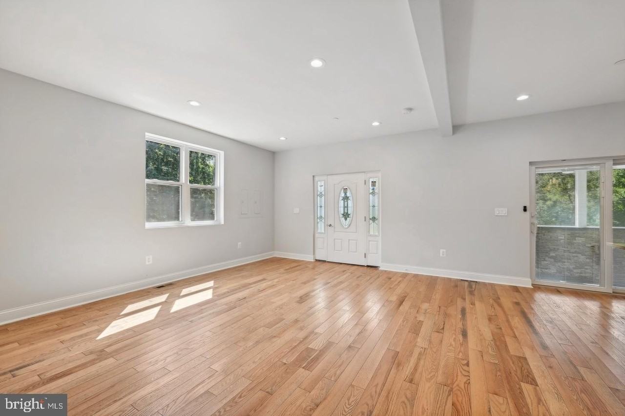 2430 Harris Mill Rd - Photo 7 of 50