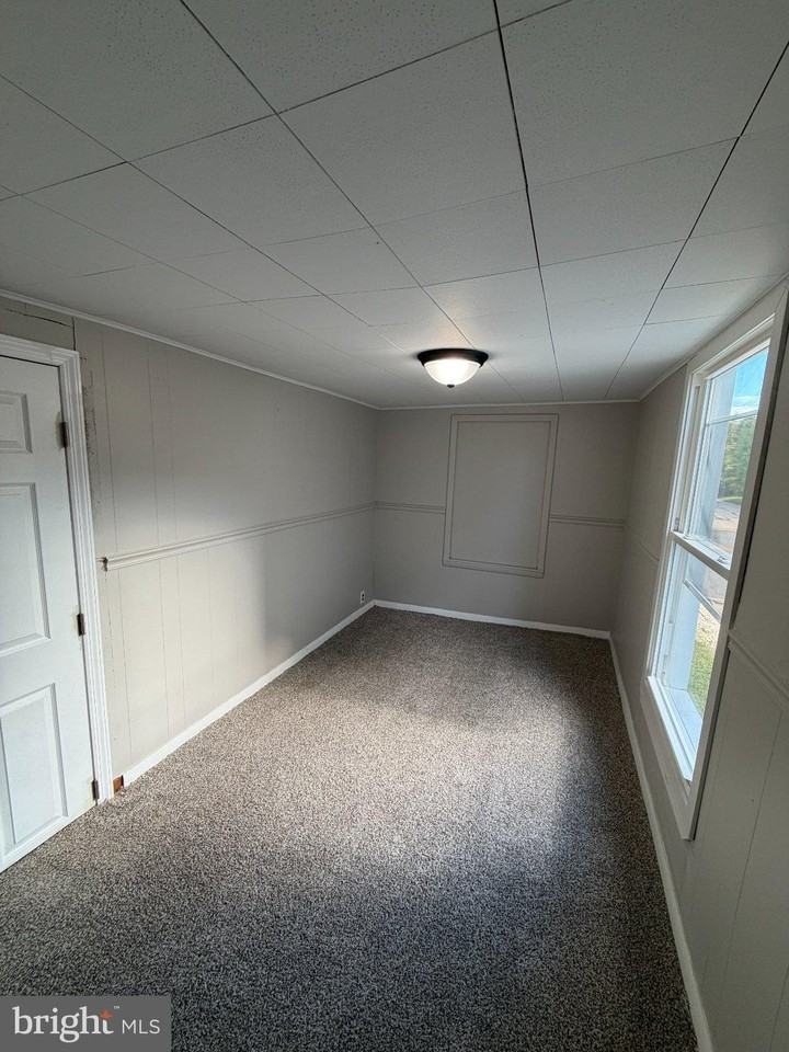 21 E Pittsfield St - Photo 6 of 14