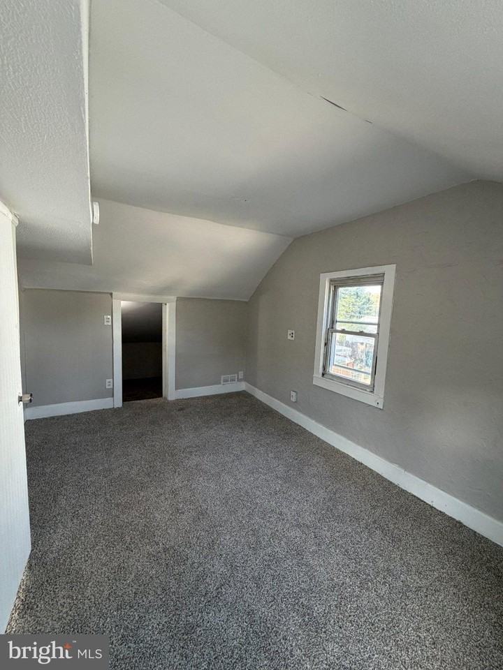 21 E Pittsfield St - Photo 7 of 14