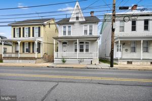 featured image of 216 Greenwich St