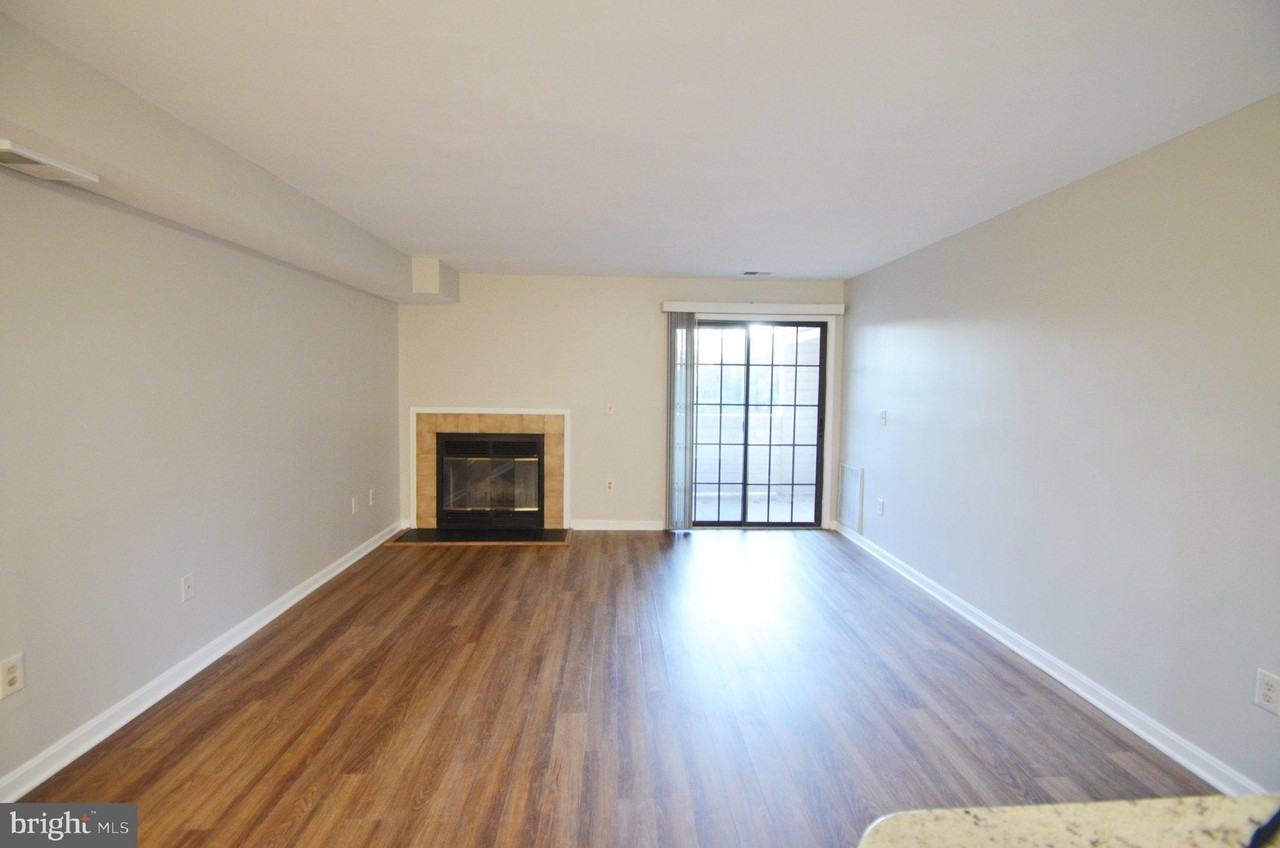 6920 Mary Caroline Cir #H - Photo 7 of 23