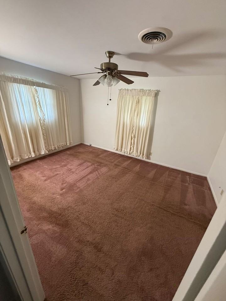 188 Louise St - Photo 4 of 10