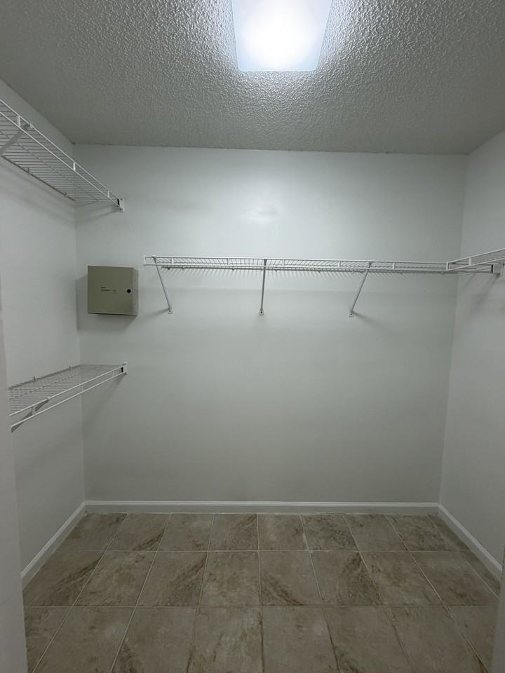 3391 Shauna Oaks Dr #1 - Photo 7 of 24