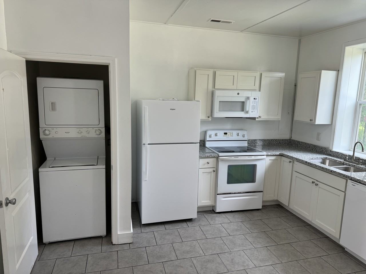 17 Hunt St - Photo 7 of 14
