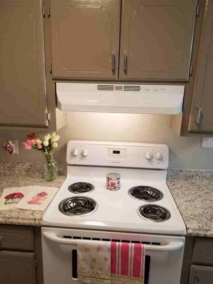 918 W Caffery Ave #2 - Photo 2 of 12