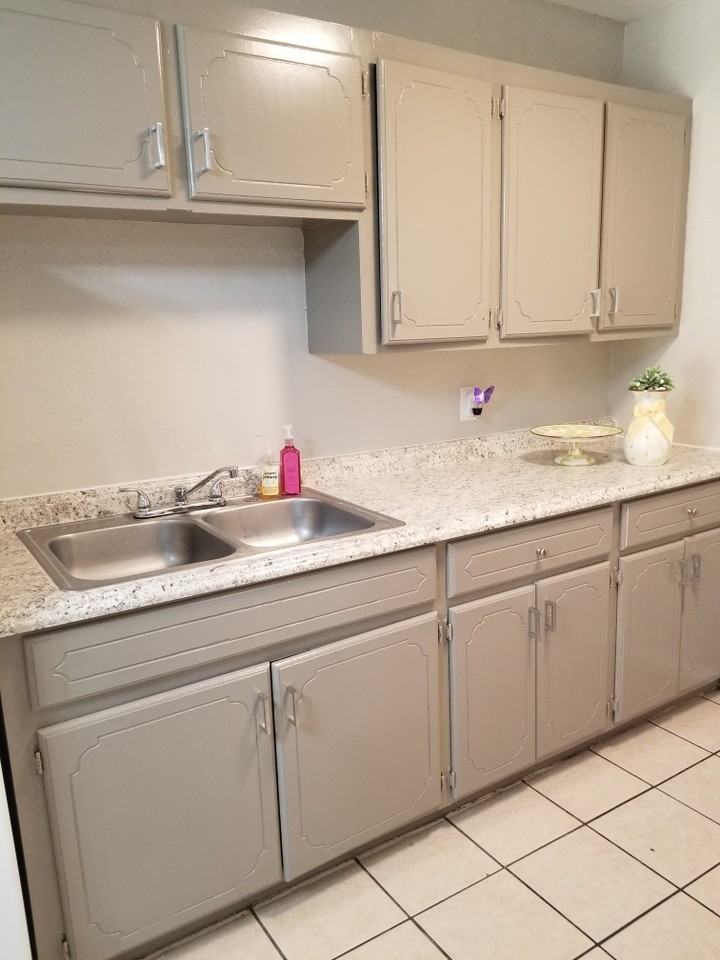 918 W Caffery Ave #2 - Photo 5 of 12