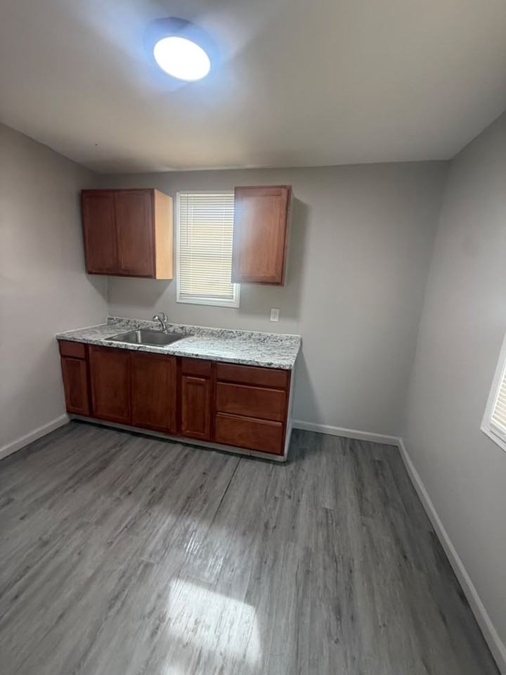 16068 Coram St - Photo 2 of 19